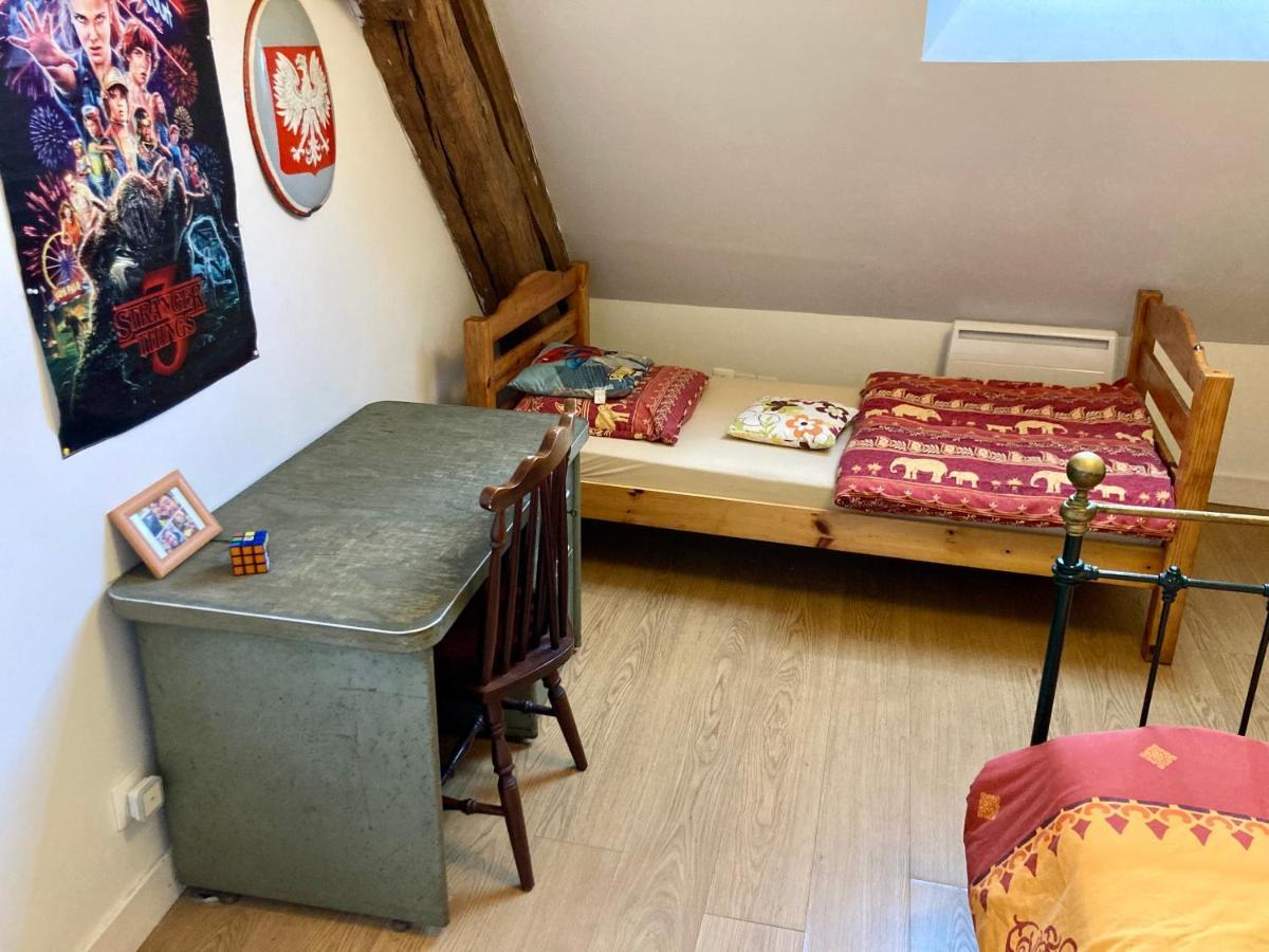 L Annonce N Est Pas D Actualite Ne Pas Prendre De Reservation Βίλα Saint-Fargeau  Εξωτερικό φωτογραφία